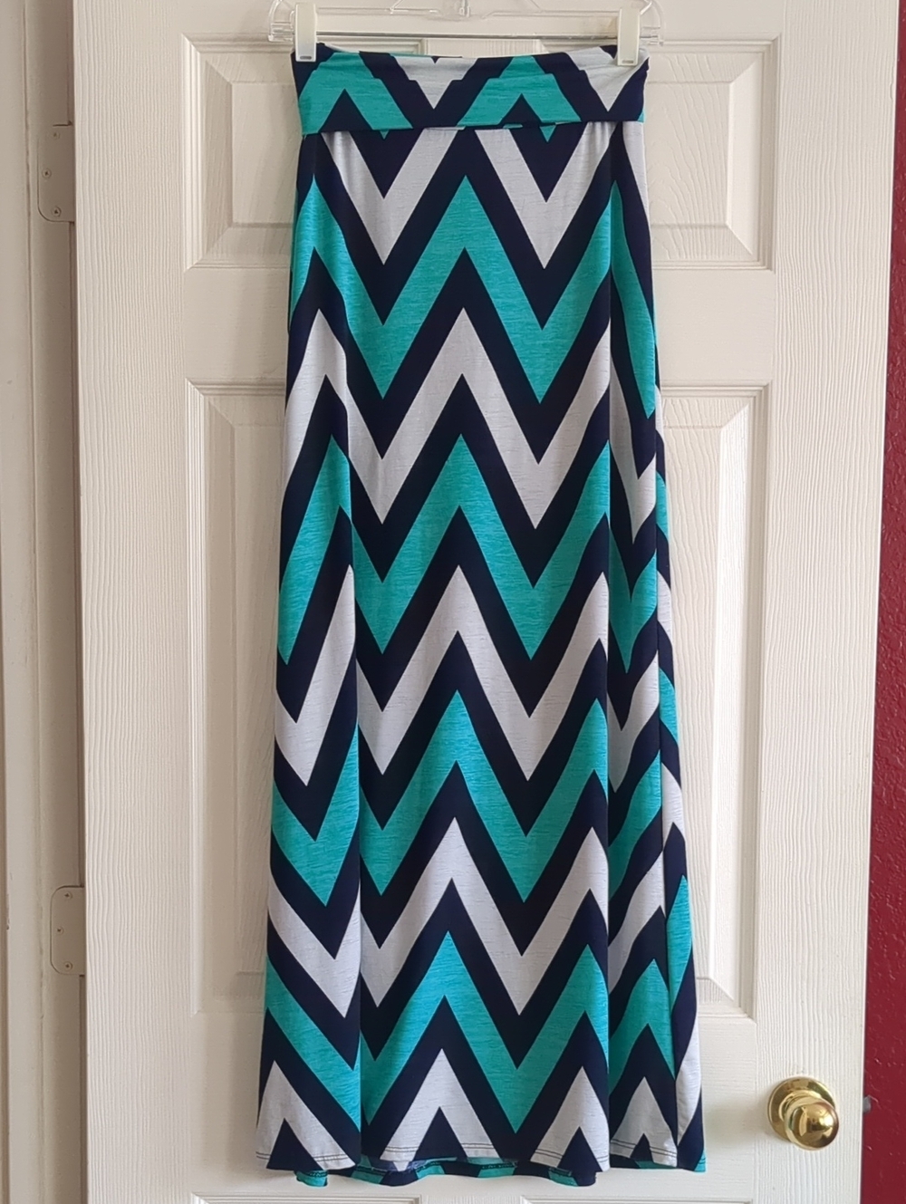Tovia Chevron Spandex Maxi Skirt in Teal, Navy & White Size S Essential